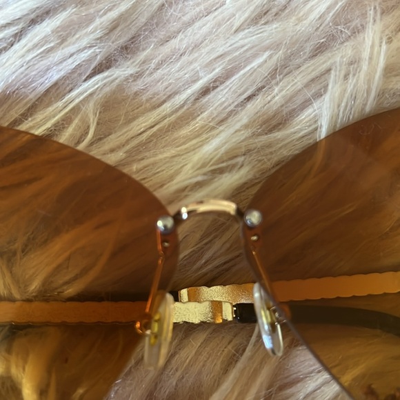 Rose gold butterfly rhinestone glitter encrusted sunglasses - Picture 7 of 7